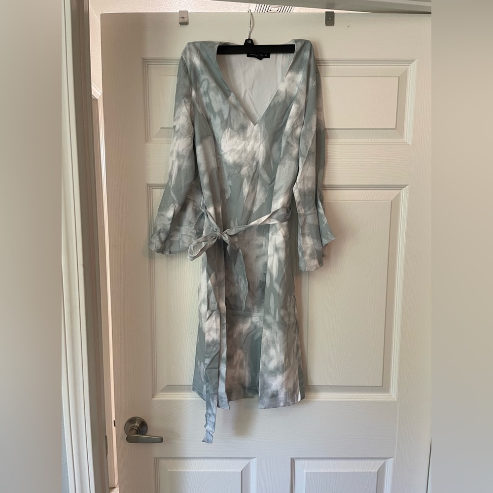 Various dresses, shirts shorts! Banana Republic, Under Armour, Loft